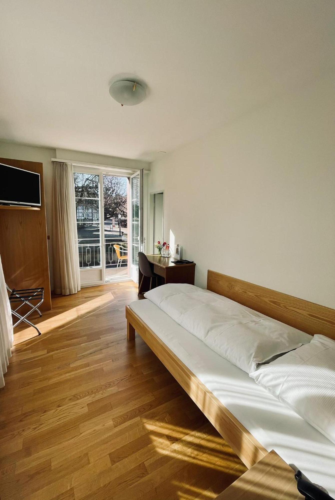 Hotel Roessli 艾勒史威尔 外观 照片